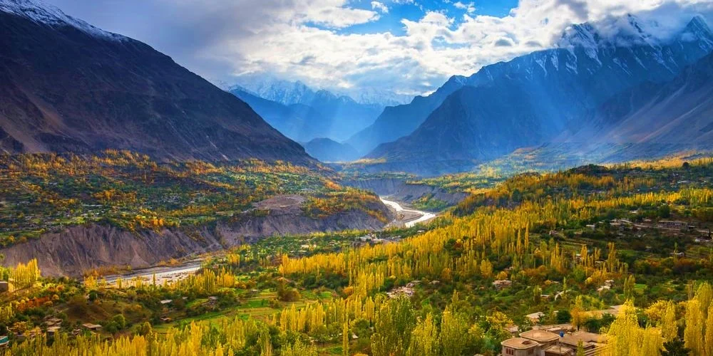 7 Days Hunza, Hopper Valley, and Khunjerab Tour