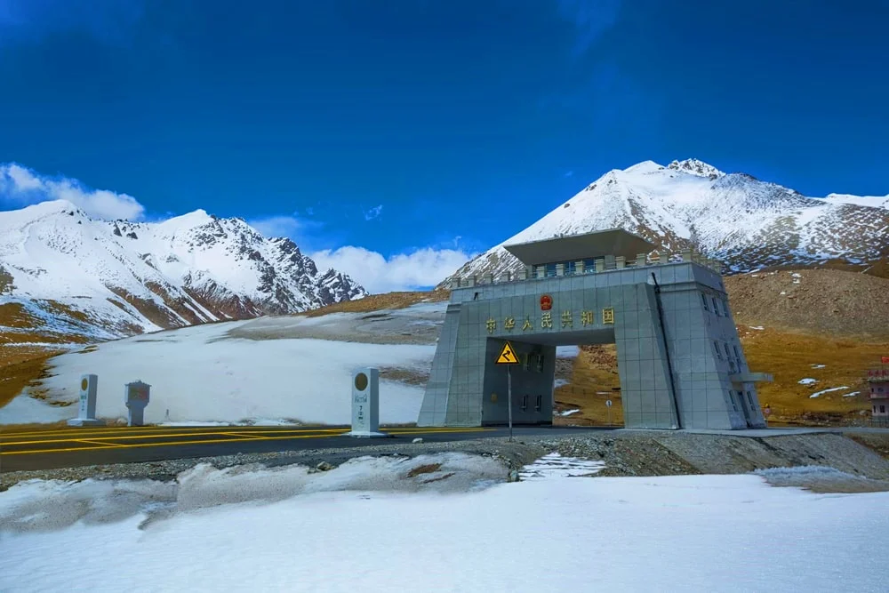 khunjerab-pass-min